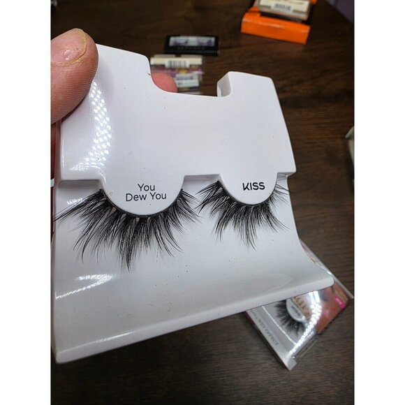 Kiss Lash Drip "Drenched" False Eyelashes Pack Spiky Boosted Volume 3D Drama Wet - Picture 9 of 16